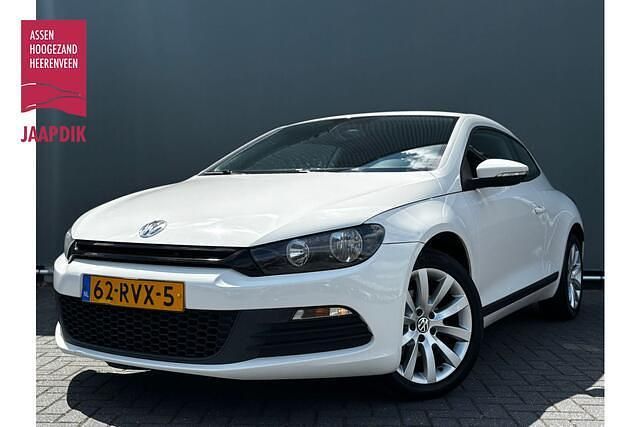 Wit Gebruikt 2011 VW Scirocco Highline Coupé | € 6.299 (Eerlijke prijs) - Afbeelding 1/4