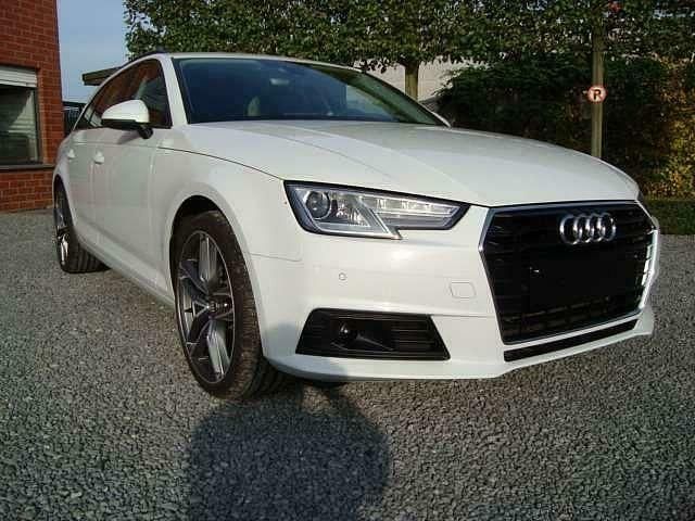 Wit Gebruikt 2016 Audi A4 Stationwagen | € 19.960 - Afbeelding 1/4