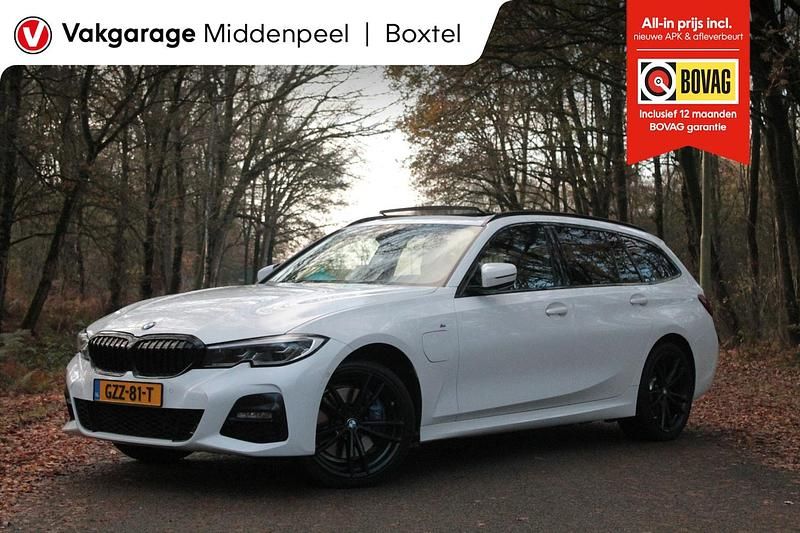 Wit Gebruikt 2020 BMW 330e Executive Stationwagen | € 29.850 (Iets duurder) - Afbeelding 1/4