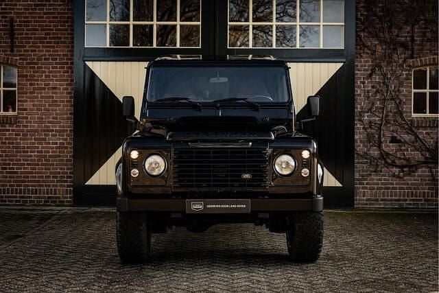 Occasion Land Rover Defender 122 PK (89 kW) 2016 Zwart Stationwagen