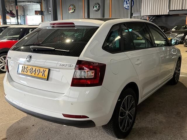 Occasion Skoda Rapid 90 PK (66 kW) 2015 Wit (metallic) Hatchback