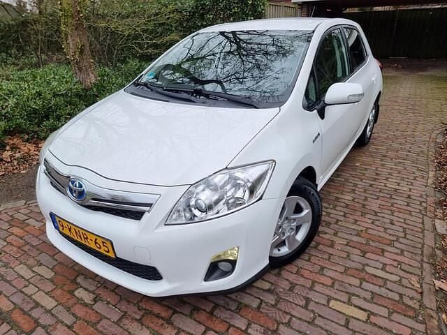 Occasion Toyota Auris Limited 99 PK (72 kW) 2011 Wit Hatchback