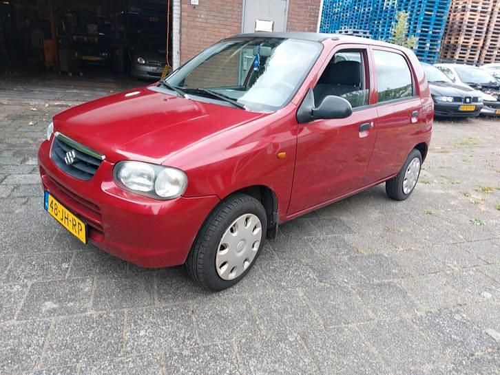 Occasion 2003 Suzuki Alto Hatchback | € 1.199 - Afbeelding 1/4