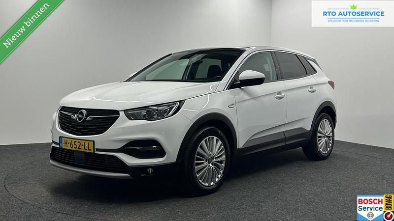 Wit Occasion 2020 Opel Grandland X Innovation SUV | € 15.000 (Eerlijke prijs) - Afbeelding 1/4