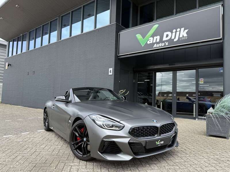 Grijs Gebruikt 2022 BMW Z4 Executive Cabriolet | € 59.950 (Goede deal) - Afbeelding 1/4