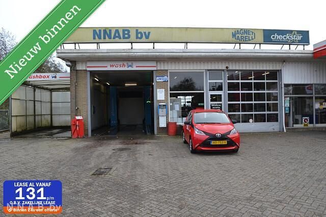 Rood Occasion 2017 Toyota Aygo Hatchback | € 6.950 (Goede deal) - Afbeelding 1/4