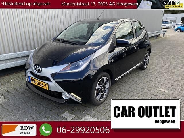 Zwart Gebruikt 2015 Toyota Aygo X-clusiv Hatchback | € 6.950 (Goede deal) - Afbeelding 1/4