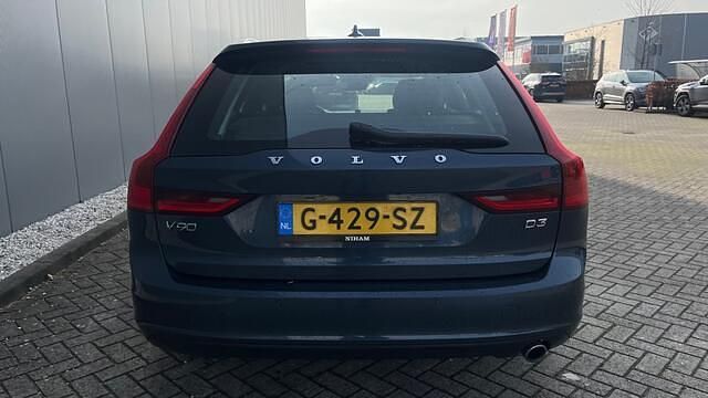 Occasion Volvo V90 Momentum 150 PK (110 kW) 2019 Blauw Stationwagen