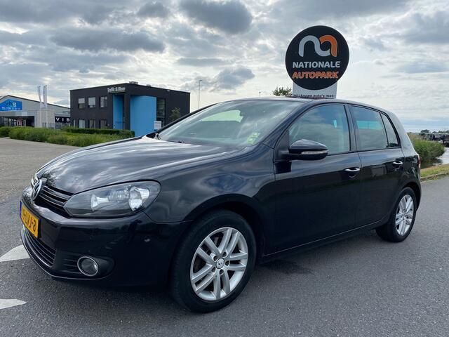 Zwart Gebruikt 2010 VW Golf VI Highline Hatchback | € 2.750 (Eerlijke prijs) - Afbeelding 1/4