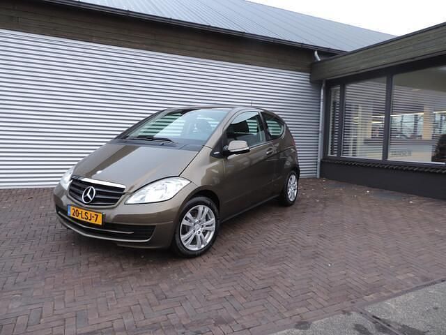 Bruin Occasion 2010 Mercedes A160 Business MPV | € 3.485 (Eerlijke prijs) - Afbeelding 1/4