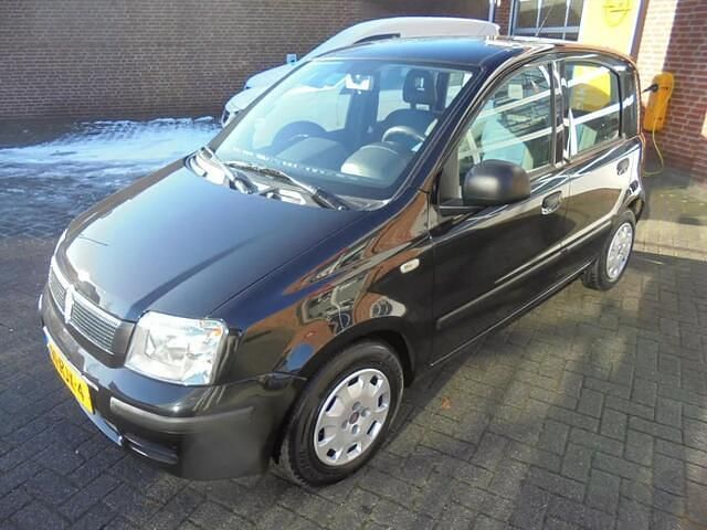 Zwart Gebruikt 2011 Fiat Panda Active Hatchback | € 4.450 (Duur) - Afbeelding 1/4