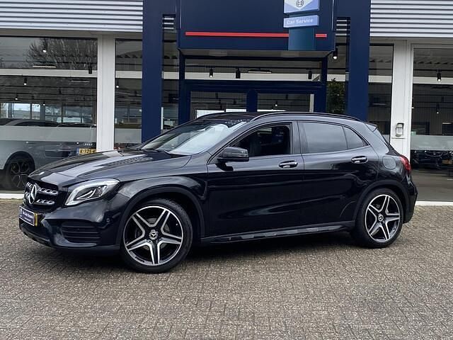 Occasion Mercedes GLA180 Business 123 PK (90 kW) 2020 Zwart SUV