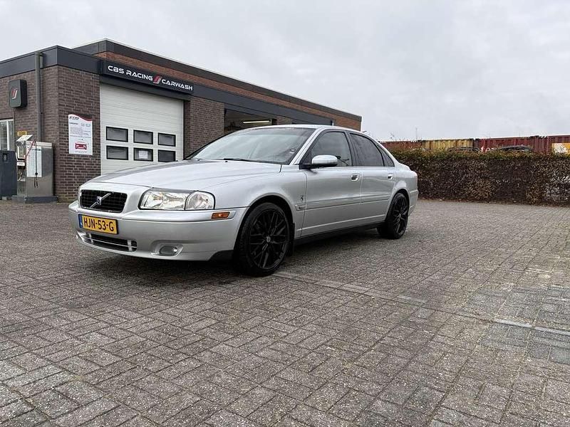 Grijs Gebruikt 2005 Volvo S80 Summum Sedan | € 4.500 (Eerlijke prijs) - Afbeelding 1/4