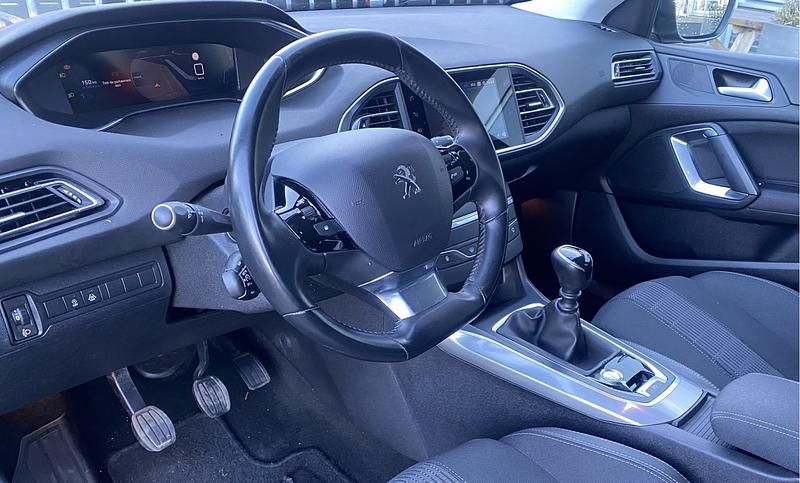 Occasion Peugeot 308 SW Allure 131 PK (96 kW) 2021 Grijs Stationwagen