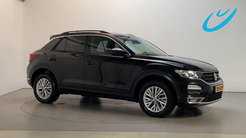 Zwart Gebruikt 2019 VW T-Roc Business SUV | € 18.750 (Goede deal) - Afbeelding 1/3