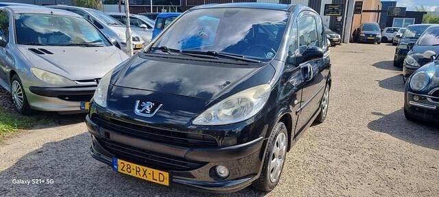 Zwart Gebruikt 2005 Peugeot 1007 Hatchback | € 1.499 (Eerlijke prijs) - Afbeelding 1/4