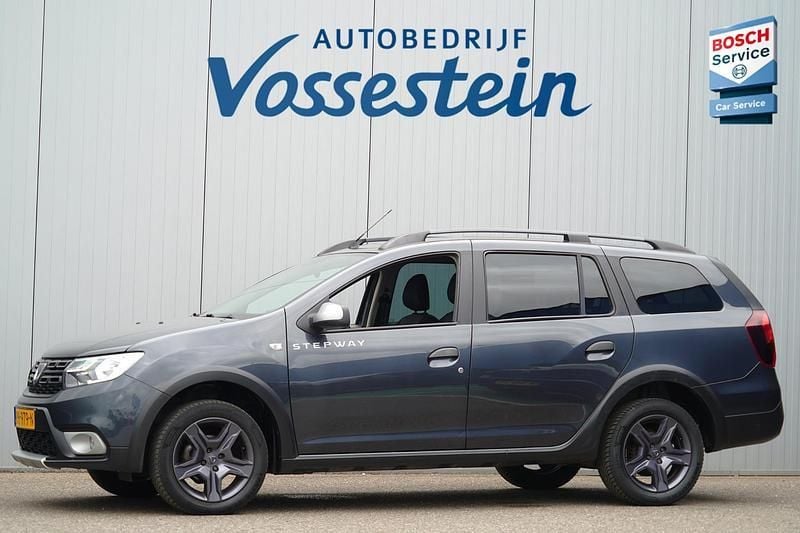 Grijs Gebruikt 2017 Dacia Logan MCV Stepway MPV | € 9.950 (Eerlijke prijs) - Afbeelding 1/4
