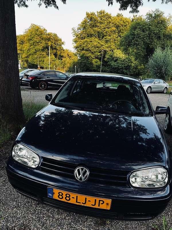 Blauw Gebruikt 2003 VW Golf IV Hatchback | € 800 (Super prijs) - Afbeelding 1/4