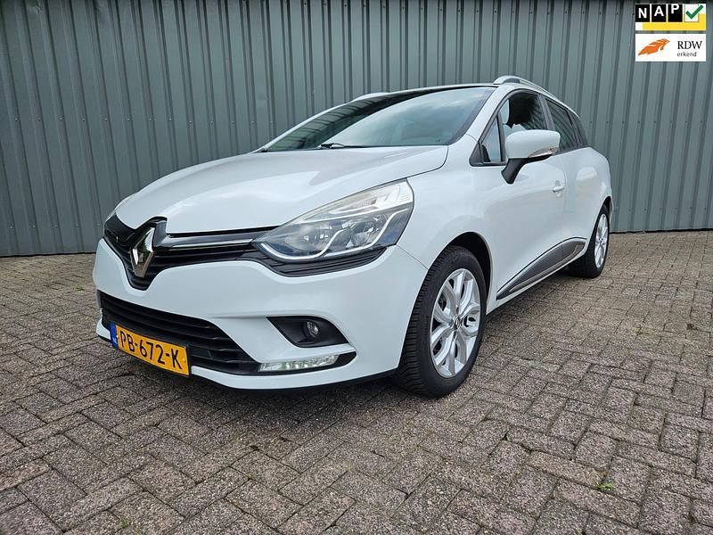 Wit Gebruikt 2017 Renault Clio GrandTour Zen Stationwagen | € 6.750 (Goede deal) - Afbeelding 1/4