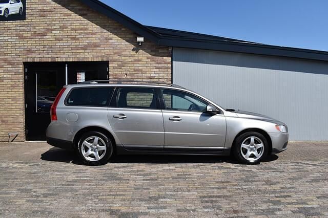 Occasion Volvo V70 Momentum 146 PK (107 kW) 2009 Grijs Stationwagen