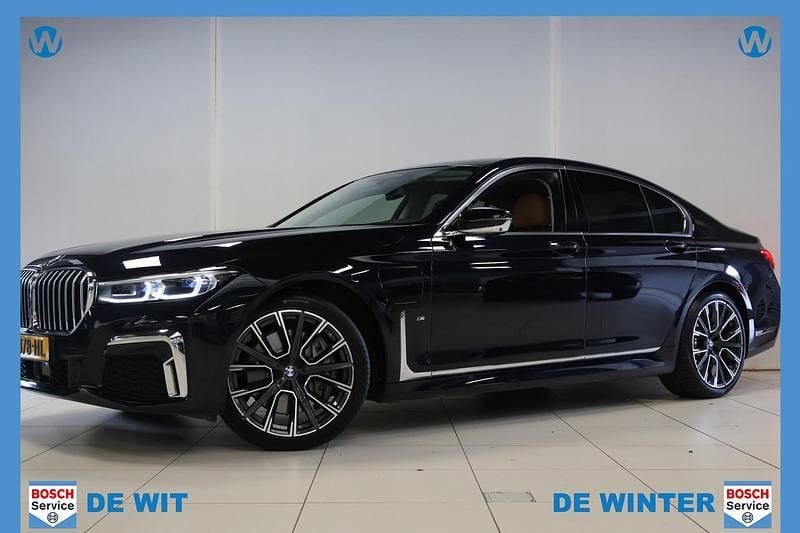 Zwart Gebruikt 2020 BMW 745e Executive Sedan | € 50.449 (Goede deal) - Afbeelding 1/4