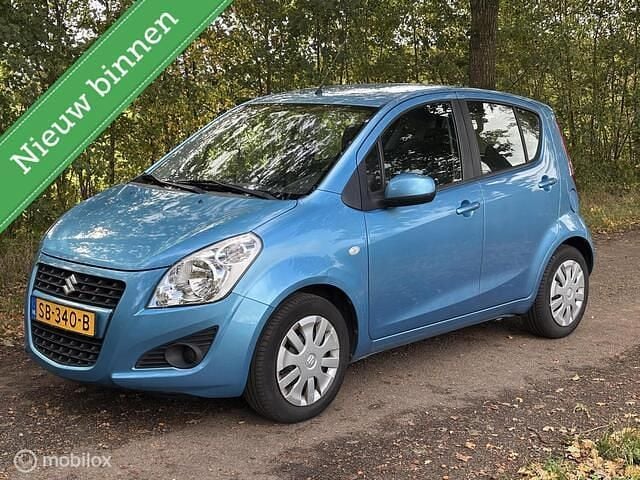 Blauw Gebruikt 2014 Suzuki Splash Hatchback | € 3.950 (Goede deal) - Afbeelding 1/4