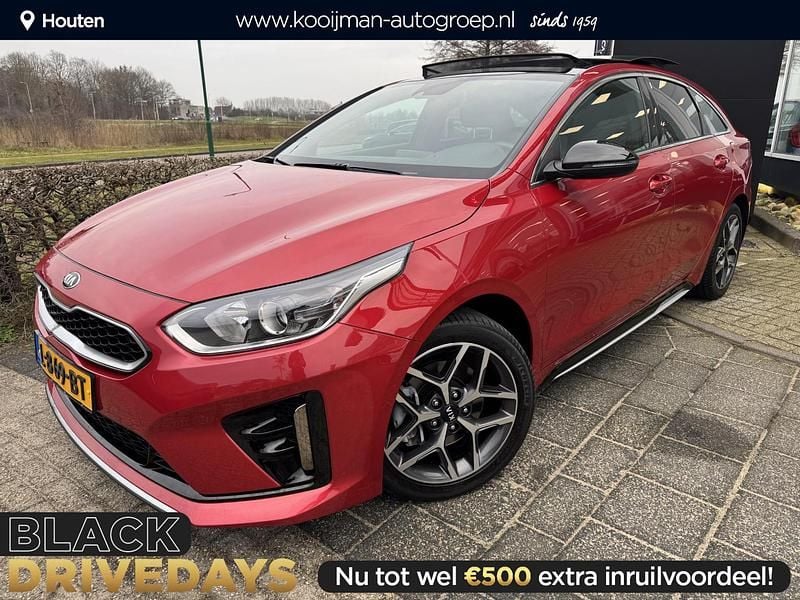 Rood Gebruikt 2021 Kia ProCeed GT-Line Hatchback | € 20.400 (Eerlijke prijs) - Afbeelding 1/4