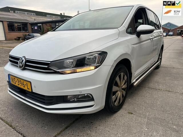 Wit Gebruikt 2016 VW Touran MPV | € 7.999 (Iets duurder) - Afbeelding 1/4