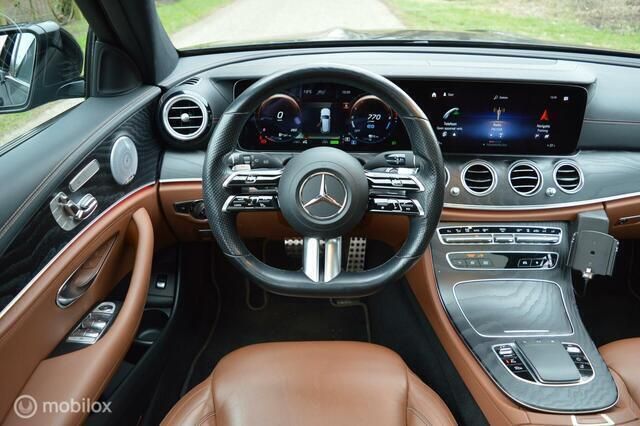 Occasion Mercedes 300 Business 193 PK (141 kW) 2020 Zwart Stationwagen