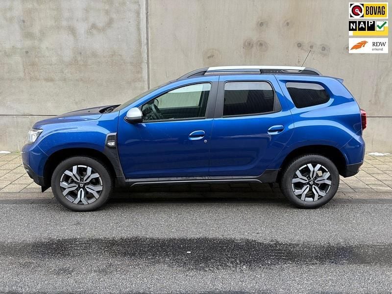 Blauw Occasion 2023 Dacia Duster Prestige SUV | € 21.950 (Eerlijke prijs) - Afbeelding 1/4