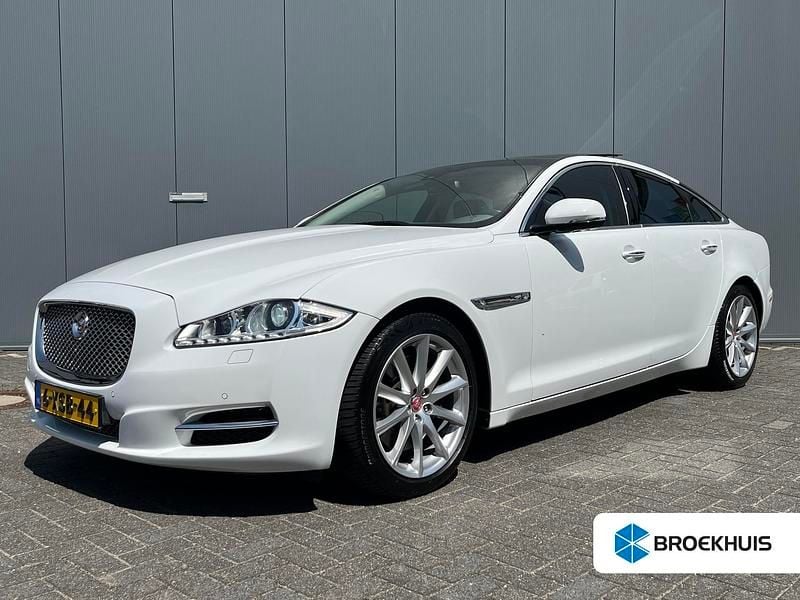 Wit Gebruikt 2014 Jaguar XJ Premium Luxury Sedan | € 27.900 (Duur) - Afbeelding 1/4