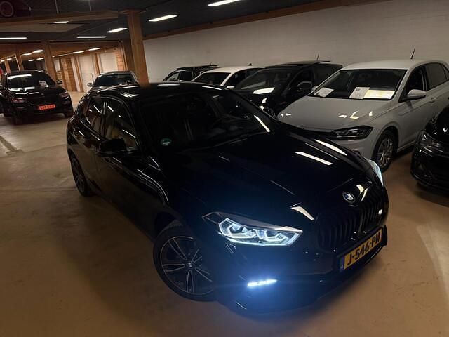 Occasion BMW 118 Executive 140 PK (102 kW) 2020 Zwart Hatchback