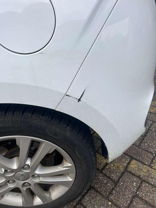 Occasion Kia Ceed Plus 135 PK (99 kW) 2012 Wit Hatchback