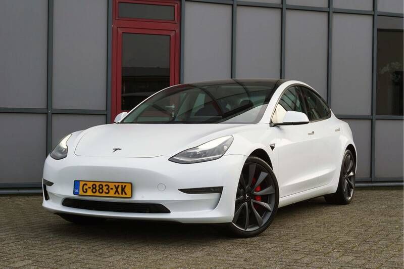 Wit Gebruikt 2019 Tesla Model 3 Performance Sedan | € 25.400 (Eerlijke prijs) - Afbeelding 1/4
