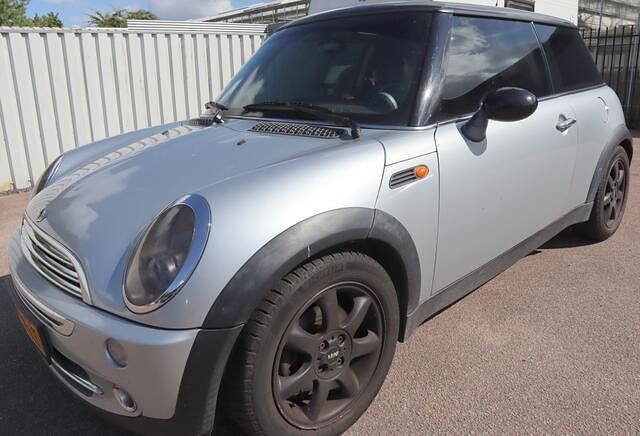 Grijs Gebruikt 2001 Mini Cooper Chili Hatchback | € 1.350 - Afbeelding 1/4