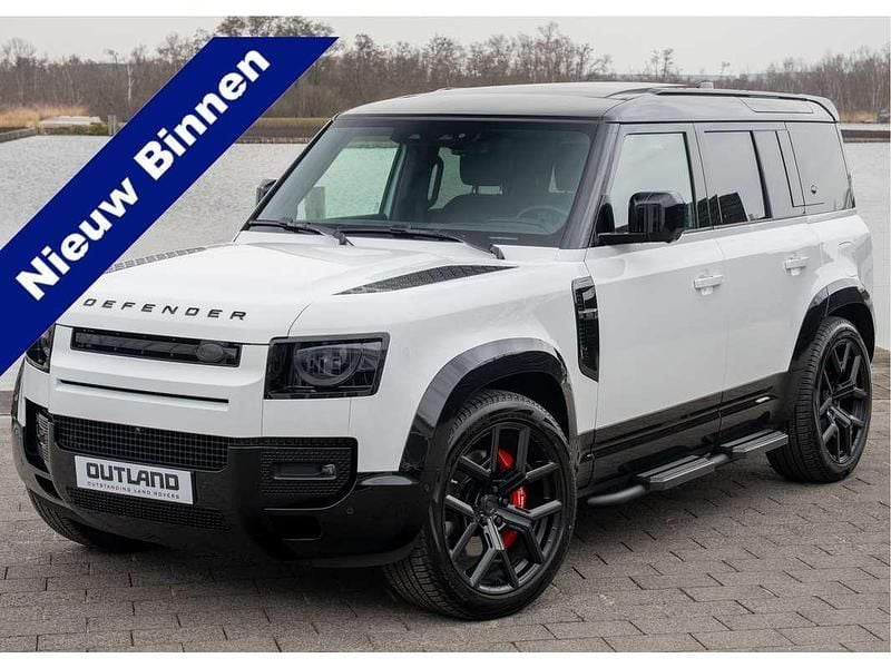 Wit, metallic lak Nieuw 2025 Land Rover Defender HSE Dynamic SUV | € 122.900 (Duur) - Afbeelding 1/4