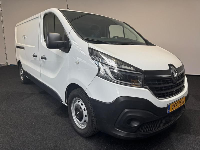 Wit Gebruikt 2020 Renault Trafic Van | € 9.900 (Super prijs) - Afbeelding 1/4