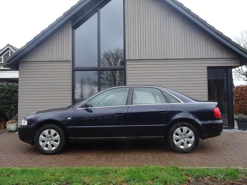 Occasion Audi A4 102 PK (75 kW) 2000 Blauw Sedan