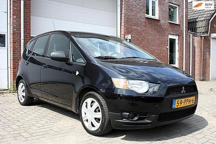 Gebruikt 2011 Mitsubishi Colt Edition | € 2.950 - Afbeelding 1/4