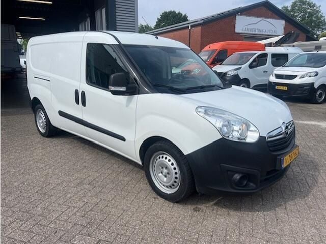 Wit Gebruikt 2017 Opel Combo MPV | € 4.650 (Eerlijke prijs) - Afbeelding 1/4