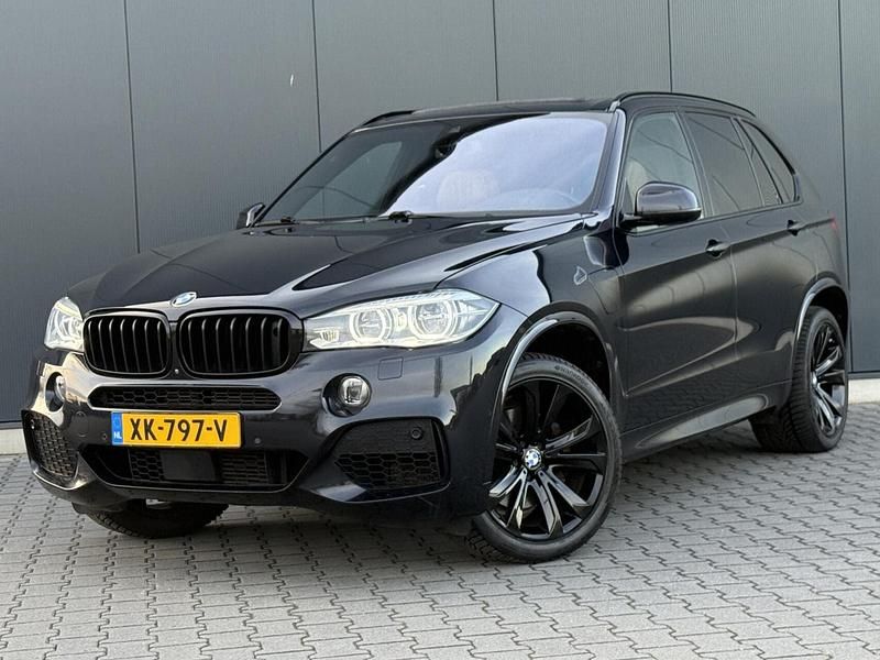 Zwart Occasion 2016 BMW X5 M Sport SUV | € 21.990 (Eerlijke prijs) - Afbeelding 1/4