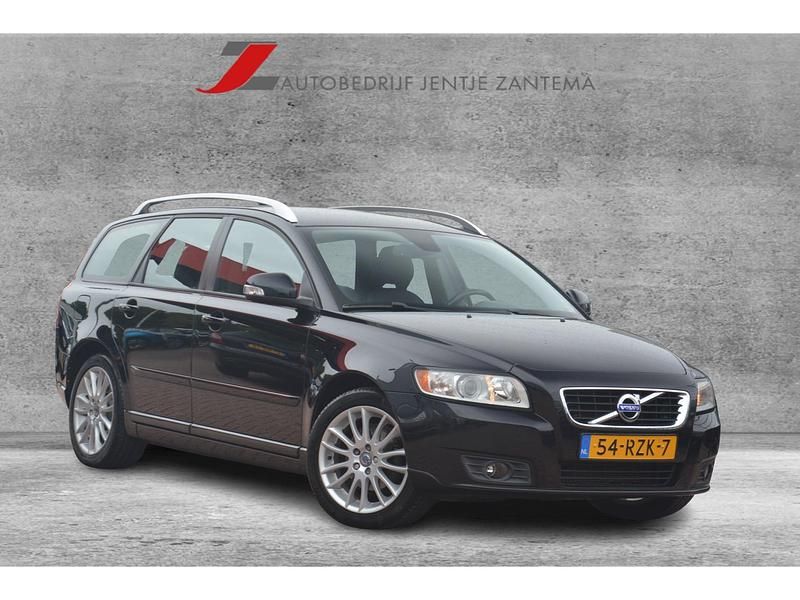 Zwart Gebruikt 2011 Volvo V50 Stationwagen | € 10.900 (Duur) - Afbeelding 1/4