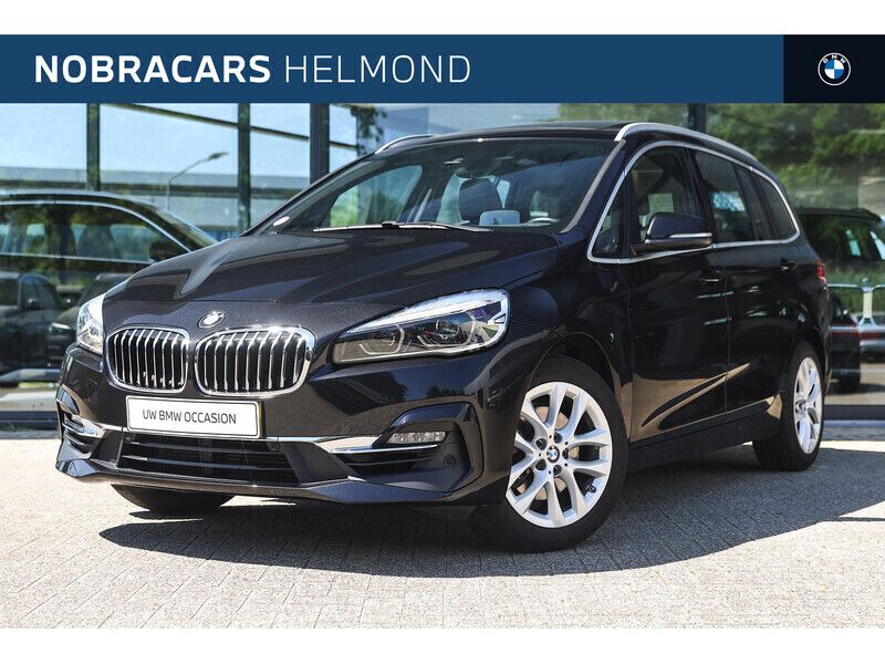 Zwart Gebruikt 2018 BMW 218 Executive Stationwagen | € 20.750 (Iets duurder) - Afbeelding 1/4