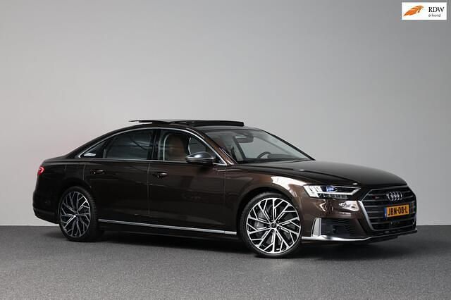 Bruin Gebruikt 2020 Audi S8 Design Sedan | € 87.495 - Afbeelding 1/4