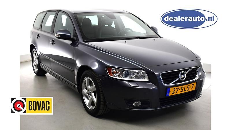 Grijs Occasion 2011 Volvo V50 Stationwagen | € 8.950 (Iets duurder) - Afbeelding 1/4