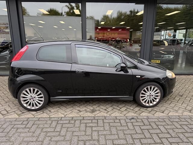 Occasion Fiat Grande Punto Sport 95 PK (69 kW) 2008 Zwart Hatchback