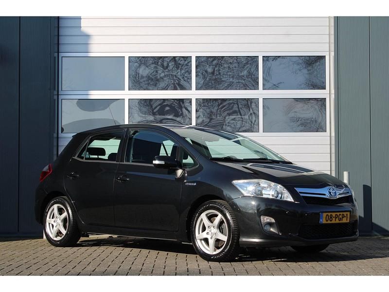 Occasion Toyota Auris Executive 99 PK (72 kW) 2011 Zwart Hatchback