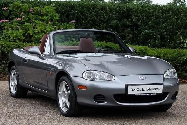 Grijs Gebruikt 2002 Mazda MX5 Cabriolet | € 9.750 (Eerlijke prijs) - Afbeelding 1/4