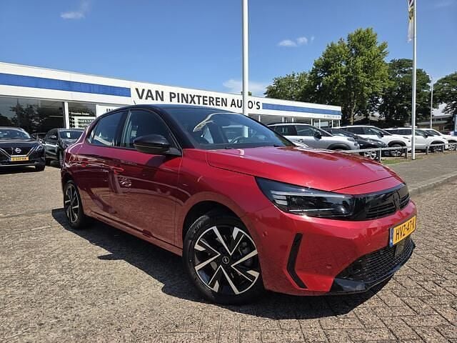 Rood Occasion 2024 Opel Corsa Edition Hatchback | € 17.500 (Eerlijke prijs) - Afbeelding 1/4