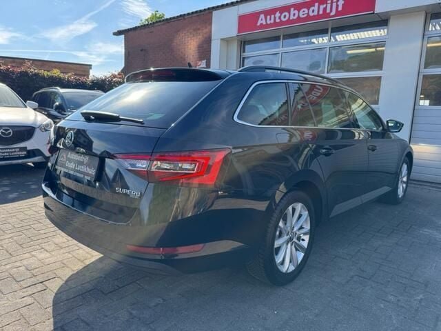 Occasion Skoda Superb 150 PK (110 kW) 2018 Zwart Stationwagen